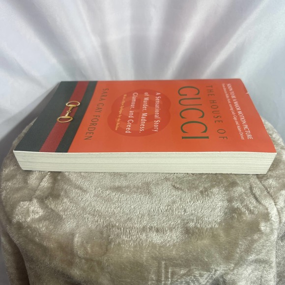 The House of GUCCI Book Softcover New Gucci Story Sara Gay Forden - Picture 5 of 7